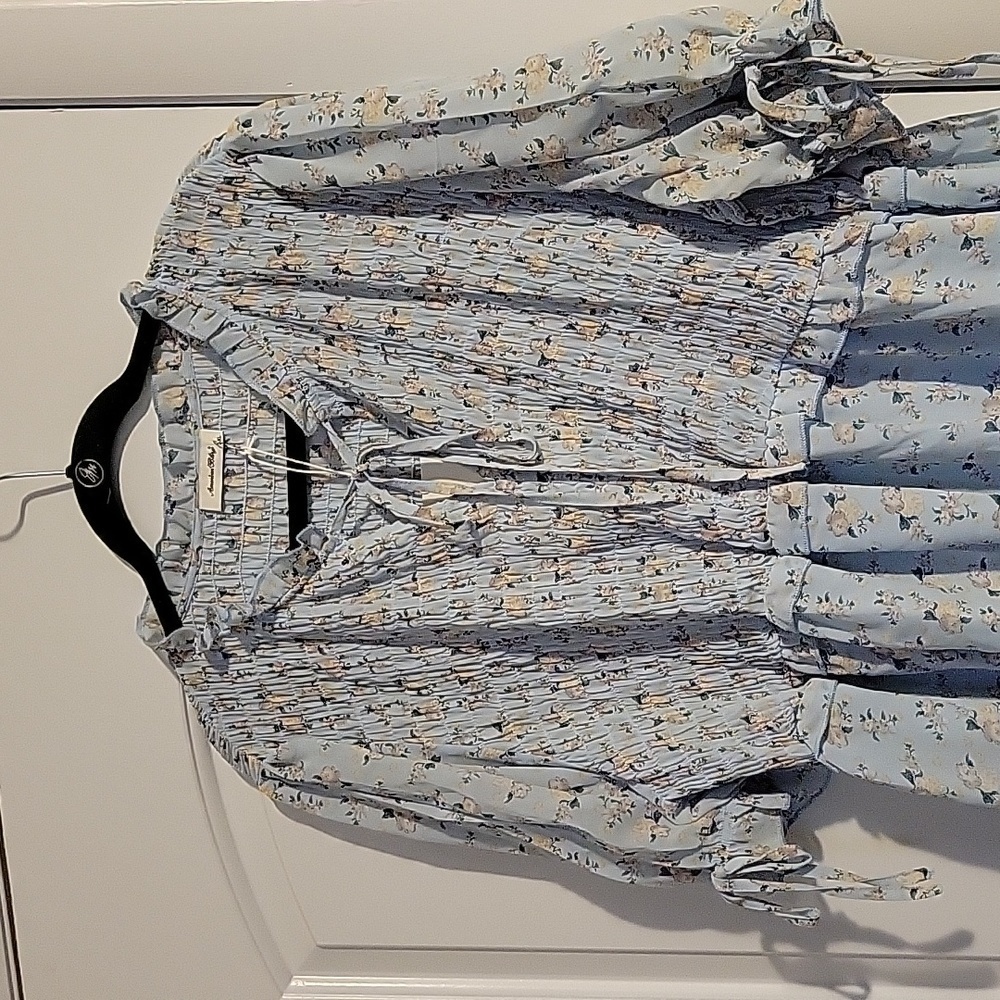 American Bling Blue Floral Lightweight Peplum Blouse 3X NWT - Picture 2 of 12